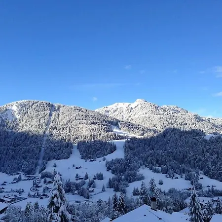 아파트 Gorgeous 4 Bedroom Modern Glacier View Chalet *