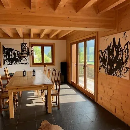 Gorgeous 4 Bedroom Modern Glacier View Chalet * Les Diablerets