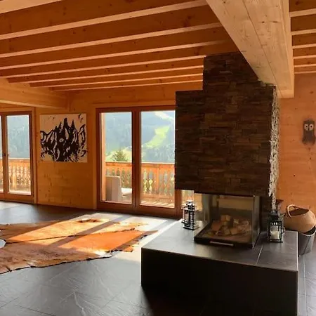 Gorgeous 4 Bedroom Modern Glacier View Chalet 아파트 *