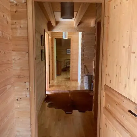 Gorgeous 4 Bedroom Modern Glacier View Chalet * Les Diablerets
